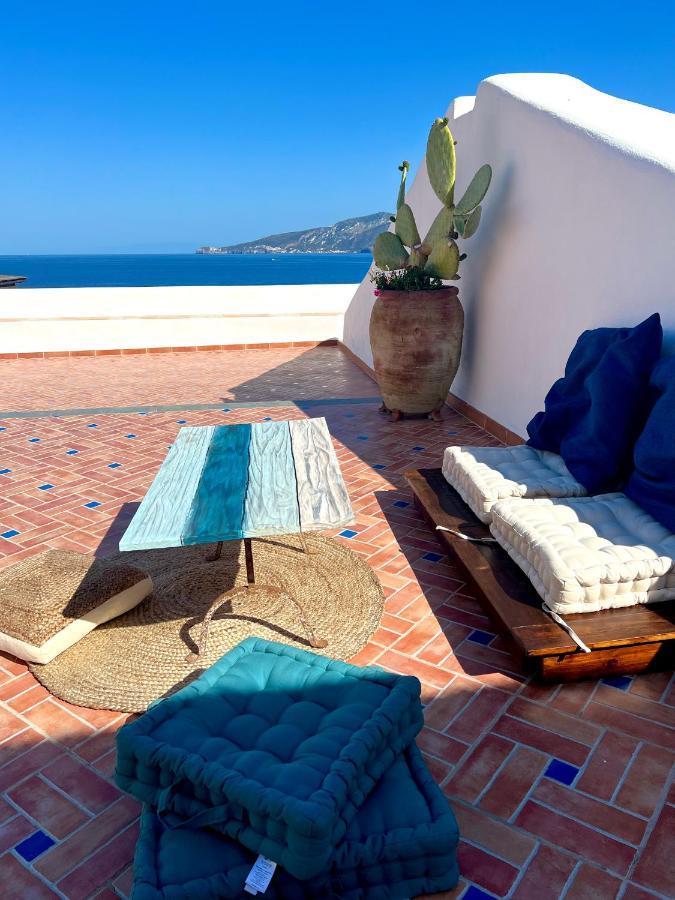 Antica Dimora Santa Marina Salina Bed & Breakfast エクステリア 写真
