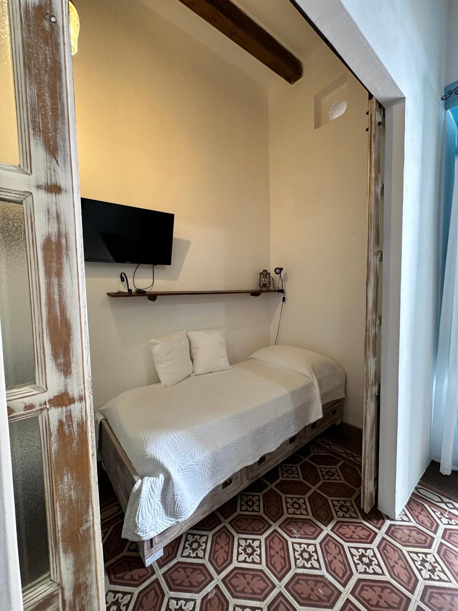 Antica Dimora Santa Marina Salina Bed & Breakfast エクステリア 写真