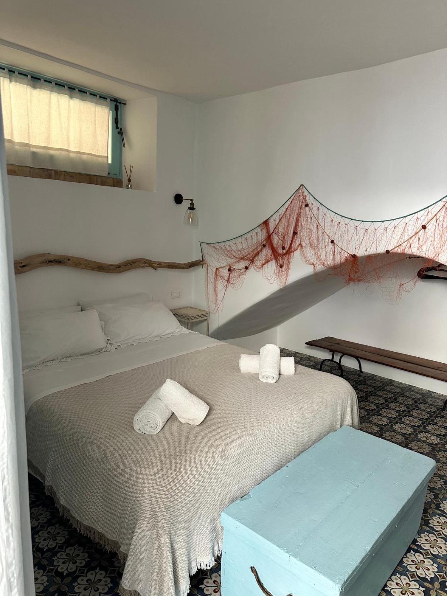 Antica Dimora Santa Marina Salina Bed & Breakfast エクステリア 写真
