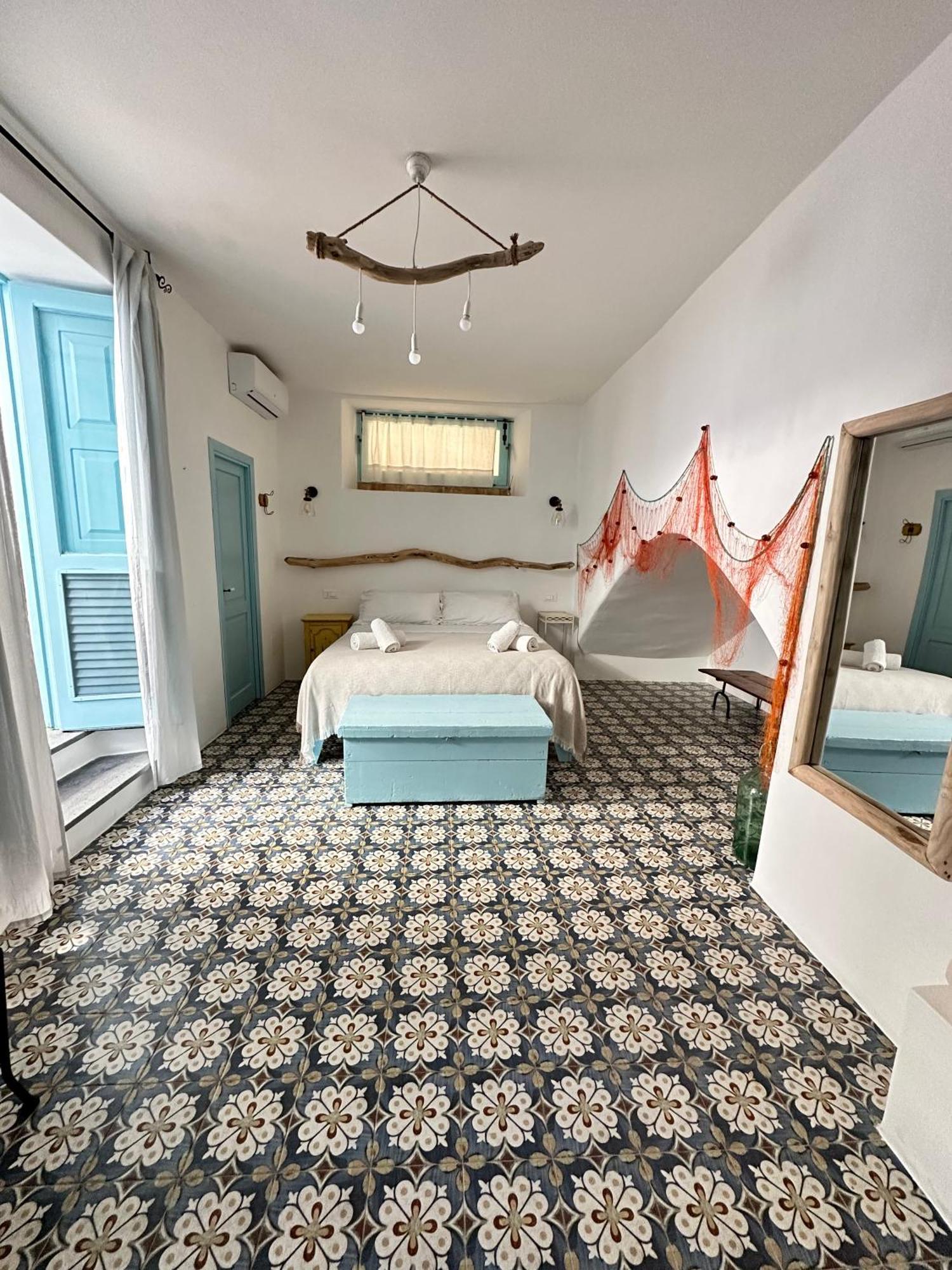 Antica Dimora Santa Marina Salina Bed & Breakfast エクステリア 写真