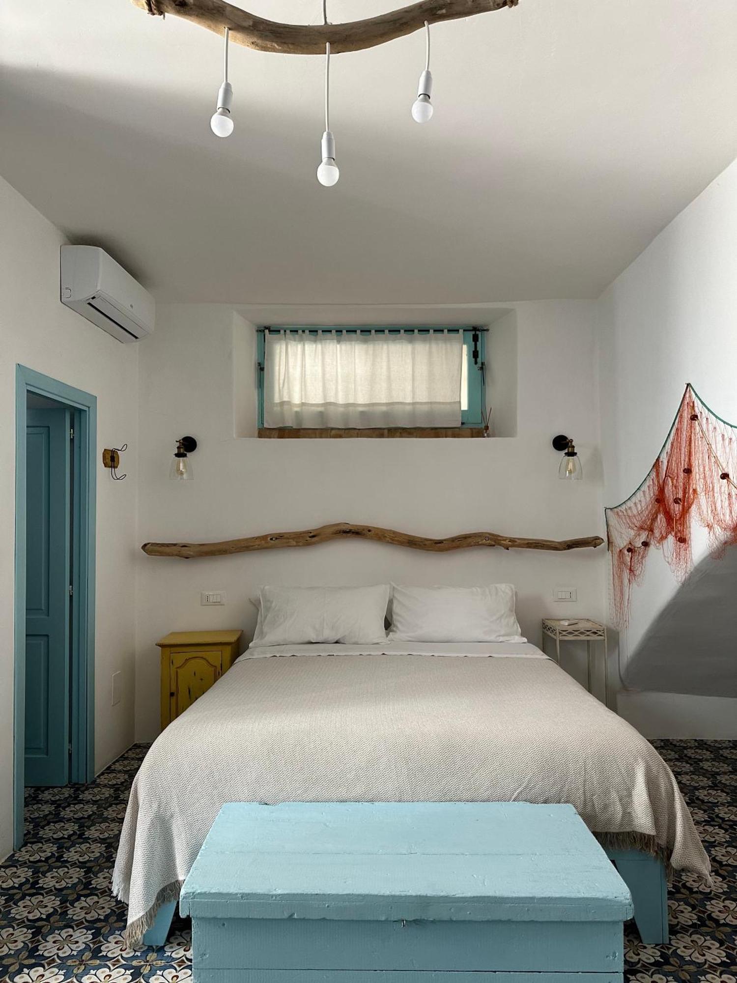 Antica Dimora Santa Marina Salina Bed & Breakfast エクステリア 写真